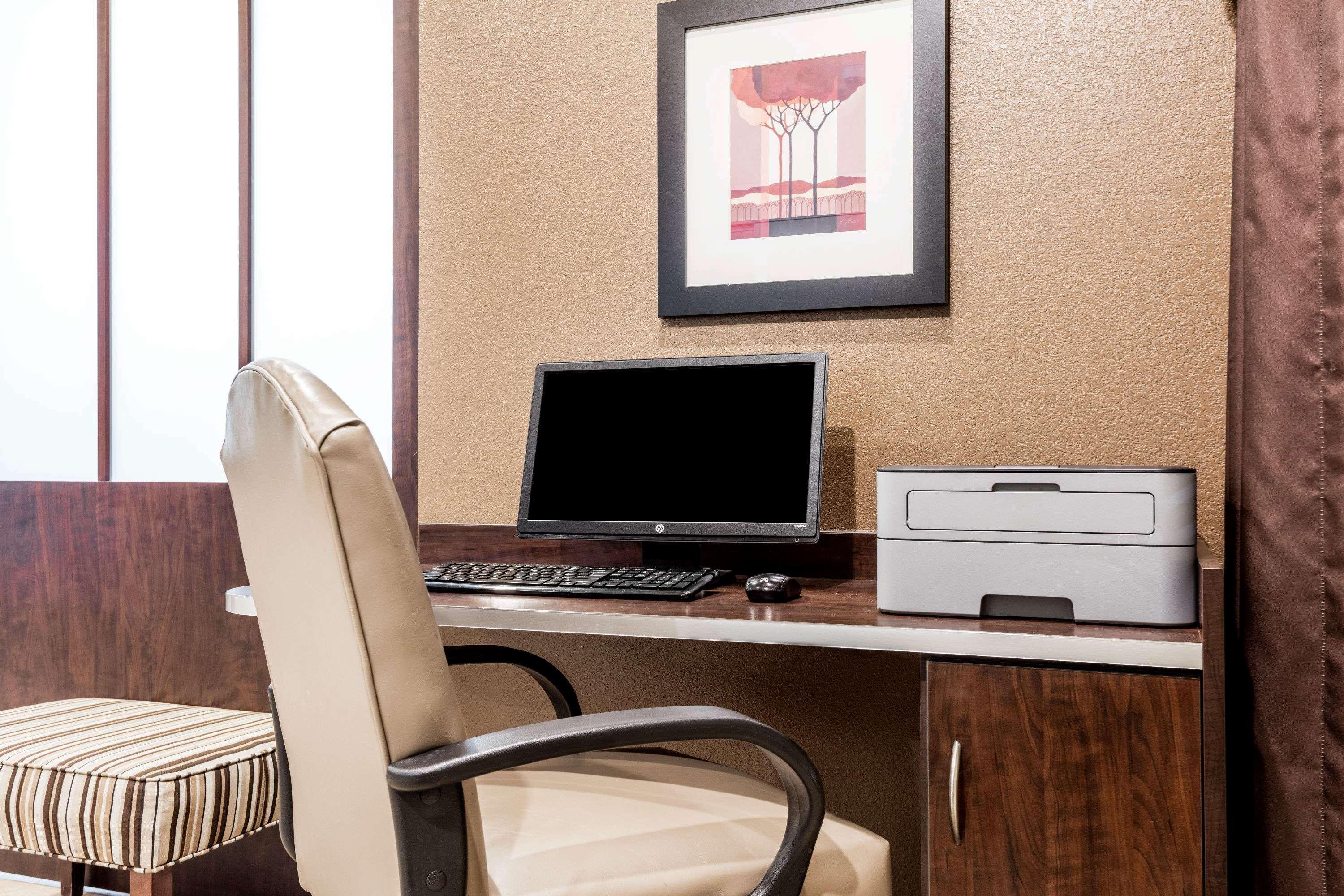 Microtel Inn & Suites By Wyndham Macon Exterior photo