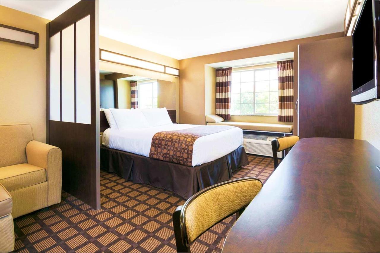 Microtel Inn & Suites By Wyndham Macon Exterior photo
